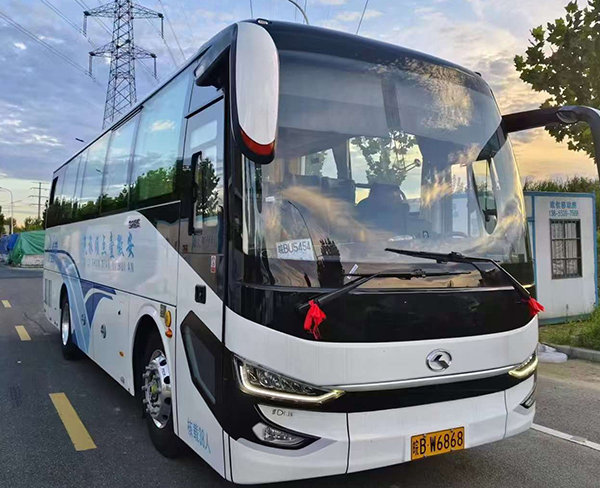 大巴車