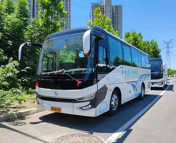 大巴車