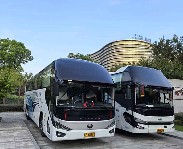 大巴車