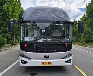 大巴車