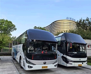 大巴車